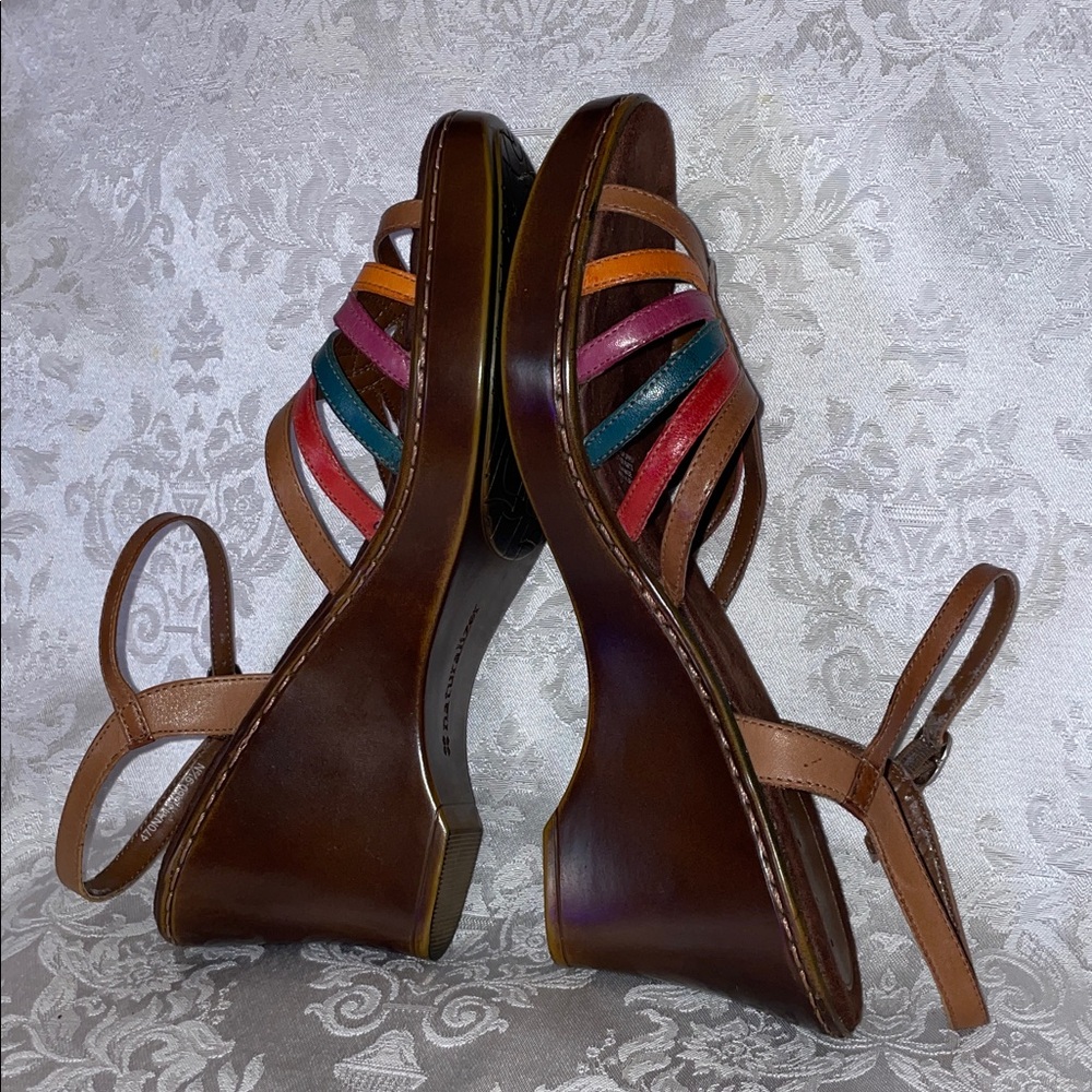 Naturalizer Women's Colorful Strappy Sandals.  Size 9 - Picture 2 of 7